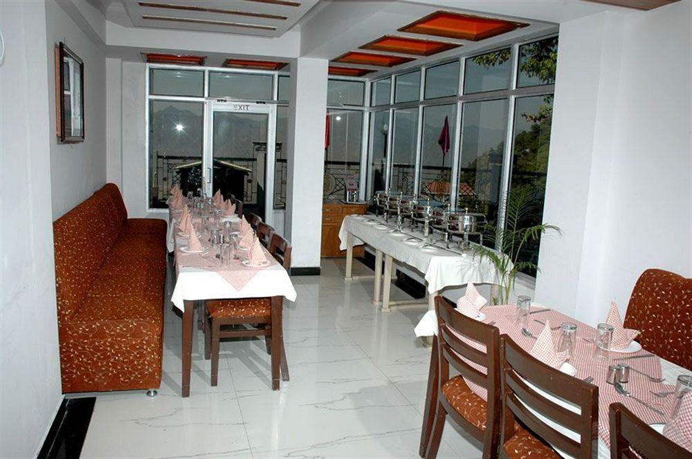 Hotel Silver Rock Масурі Екстер'єр фото