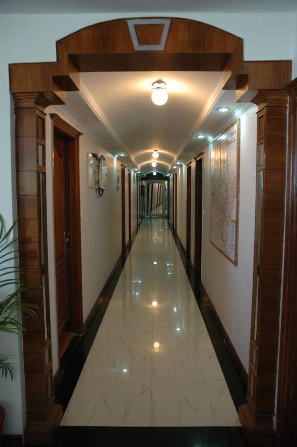 Hotel Silver Rock Масурі Екстер'єр фото